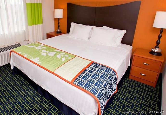 Fairfield Inn & Suites By Marriott Toledo Maumee Chambre photo