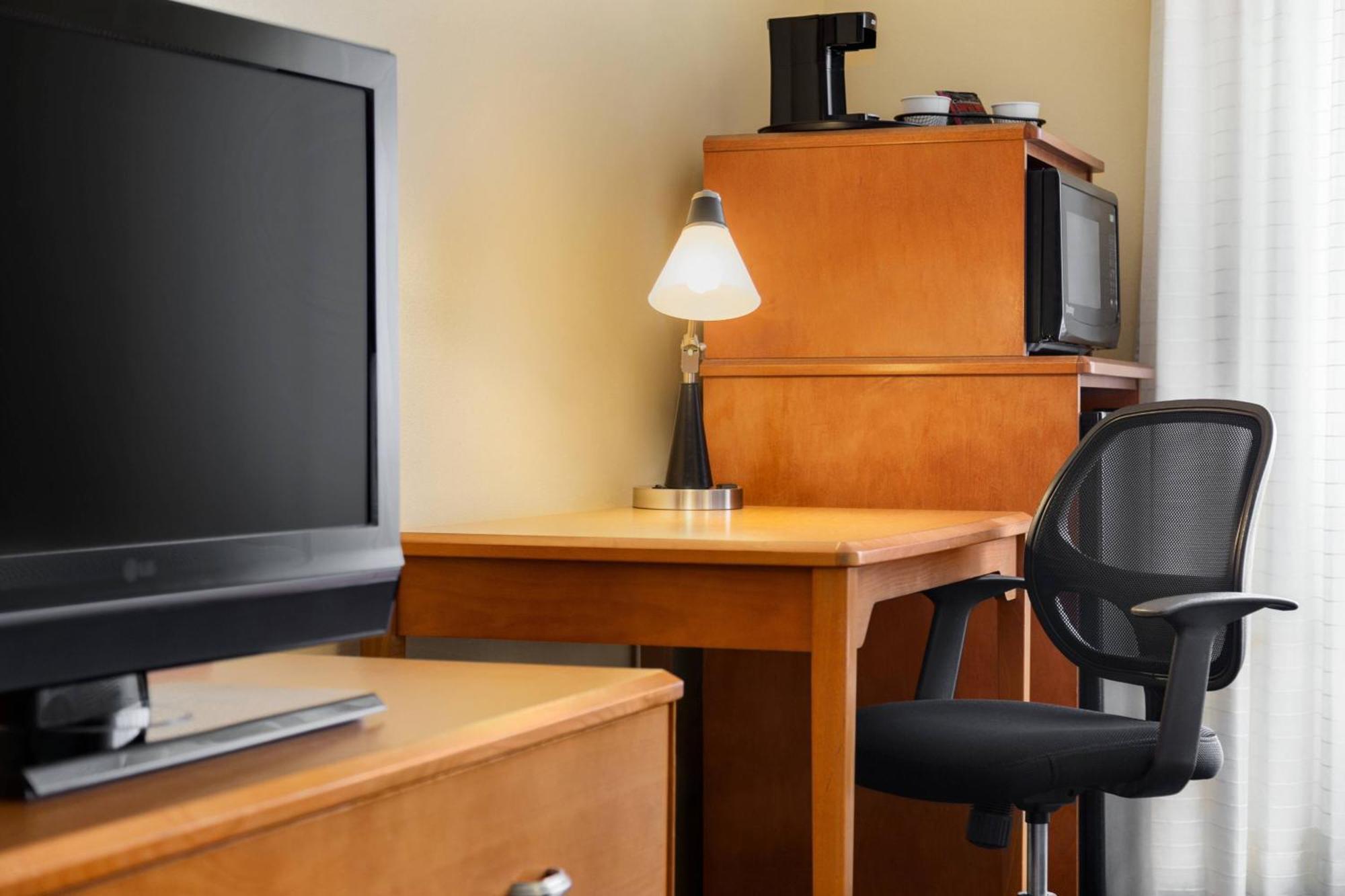 Fairfield Inn & Suites By Marriott Toledo Maumee Extérieur photo